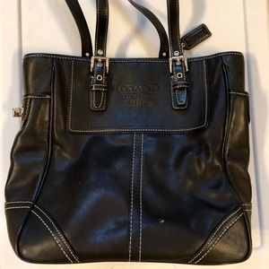 Coach Black Leather Shoulder Bag/Purse